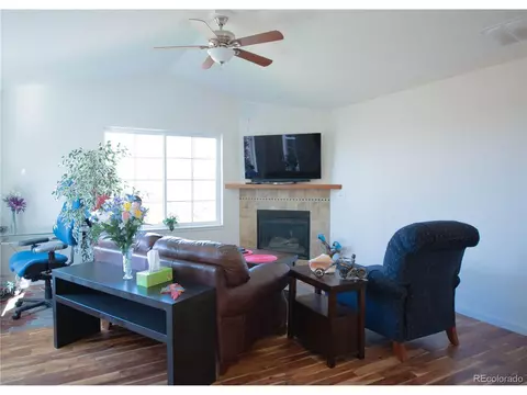 19073 E 22nd Cir, Aurora, CO 80011 photo 8