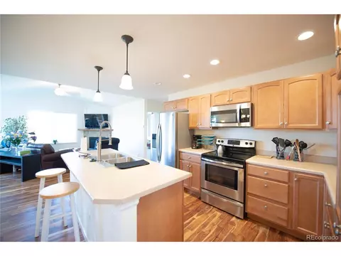 19073 E 22nd Cir, Aurora, CO 80011 photo 3