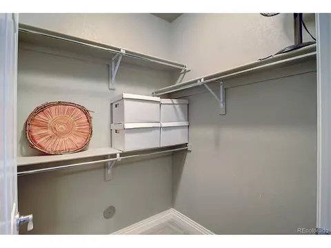 10339 E 25th Dr, Aurora, CO 80010 photo 28