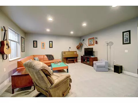10339 E 25th Dr, Aurora, CO 80010 photo 21