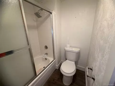 Bath - 9725 E Harvard Ave #437, Denver, CO 80231 photo 2 of 2