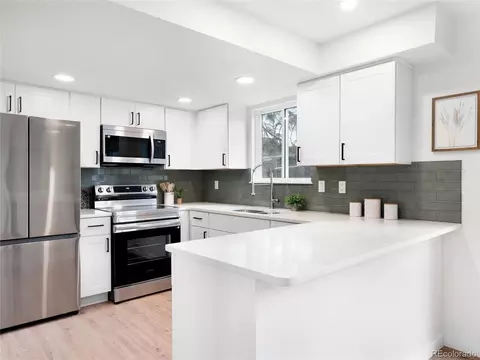 Kitchen - 17474 E Chenango Dr, Aurora, CO 80015 photo 1 of 3