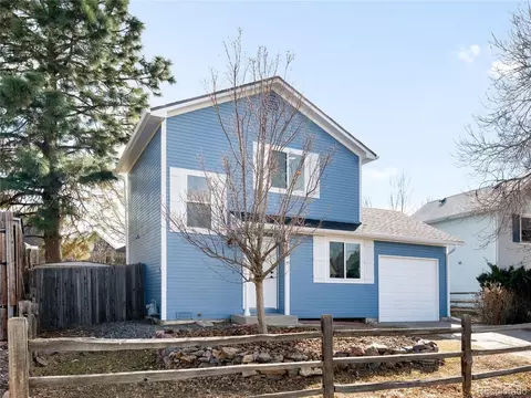 Exterior - 17474 E Chenango Dr, Aurora, CO 80015 photo 2 of 4
