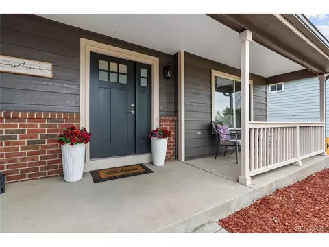 19935 E Stanford Dr, Centennial, CO 80015 photo 2