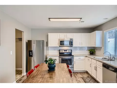 18652 E Chaffee Pl, Denver, CO 80249 photo 5