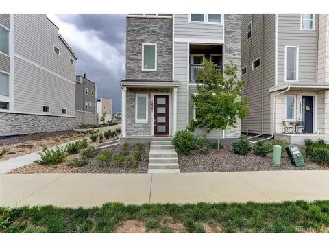 12361 Farmview Ln, Thornton, CO 80241