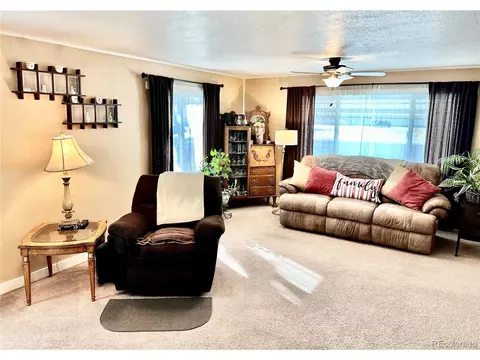 642 Ash Ave, Akron, CO 80720 photo 2