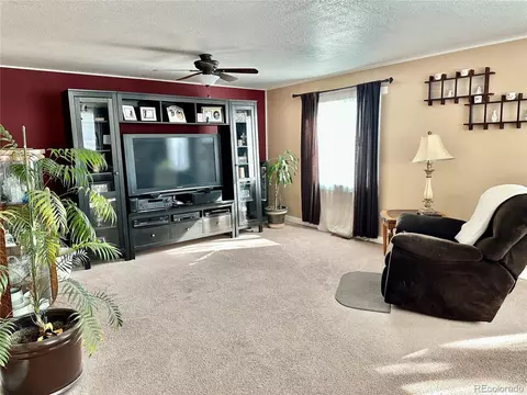 642 Ash Ave, Akron, CO 80720 photo 3