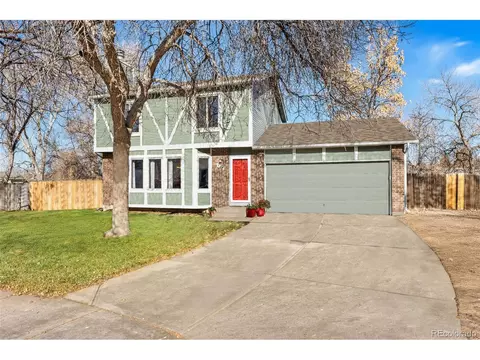 904 S Oakland Ct, Aurora, CO 80012