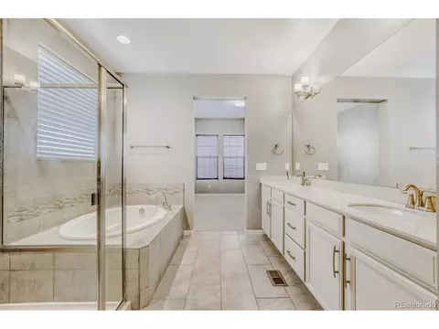 Bath - 6969 E 123rd Pl, Thornton, CO 80602 photo 3 of 4