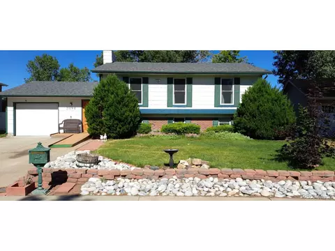 2084 S Idalia St, Aurora, CO 80013