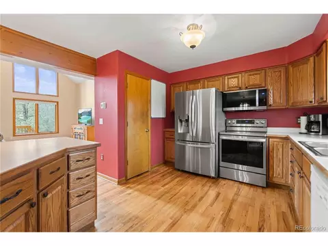 Kitchen - 1053 Yellow Pine Dr, Bailey, CO 80421 photo 4 of 7