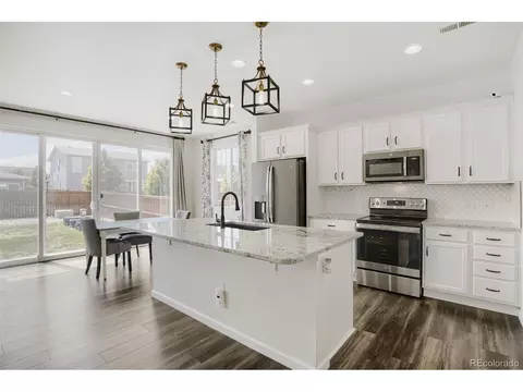 Kitchen - 25662 E Bayaud Pl, Aurora, CO 80018 photo 4 of 4
