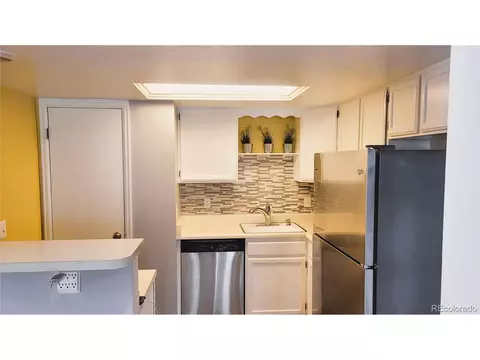 17112 E Ford Dr, Aurora, CO 80017 photo 3