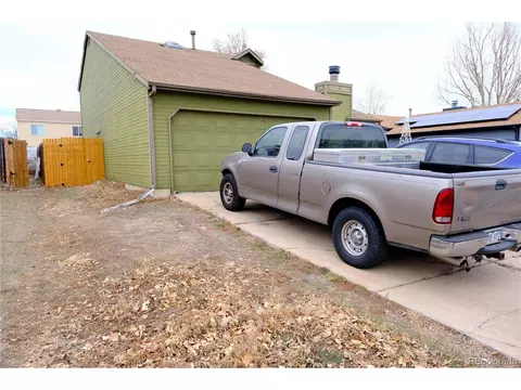 20020 E Wagontrail Dr, Centennial, CO 80015 photo 2