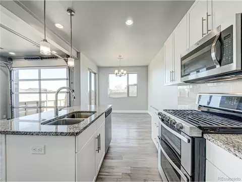 19575 E Sunset Cir, Aurora, CO 80015 photo 5