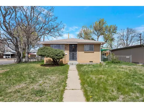 6933 W 52nd Pl, Arvada, CO 80002 photo 2