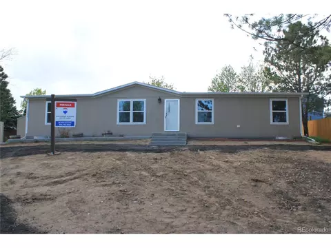 4490 Navajo Ct, Greeley, CO 80634