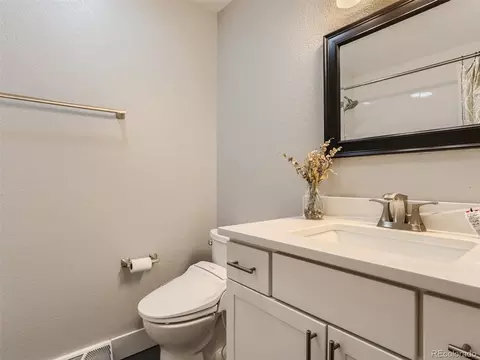 7646 E Amherst Ave, Denver, CO 80231 photo 18