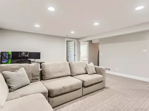 7646 E Amherst Ave, Denver, CO 80231 photo 20