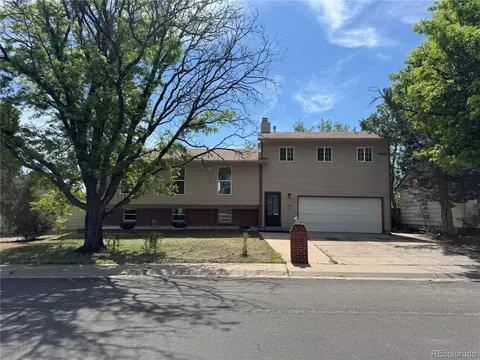 Exterior - 2012 S Ivory St, Aurora, CO 80013 photo 2 of 2