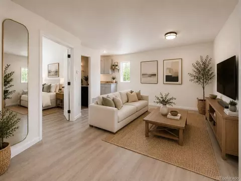 Living - 2012 S Ivory St, Aurora, CO 80013 photo 2 of 8