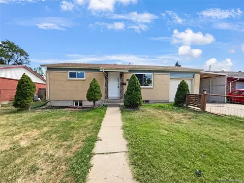 860 Explorador Calle, Denver, CO 80229
