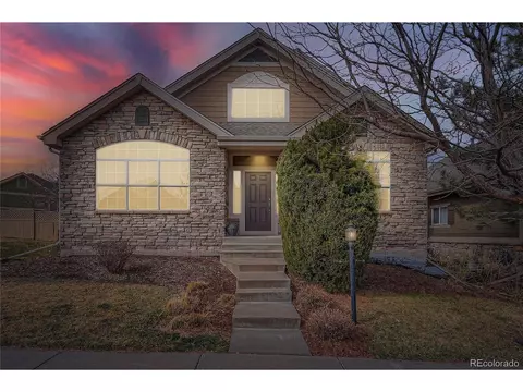 7033 S Versailles St, Aurora, CO 80016