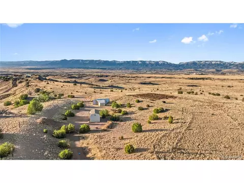 725 Van Egmond Dr, Penrose, CO 81240
