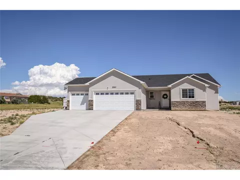 550 S Meredith Dr, Pueblo West, CO 81007