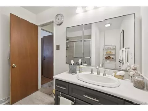 6906 E Dickenson Pl, Denver, CO 80224 photo 22