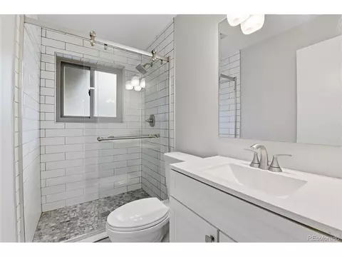 Bath - 8625 E Chenango Ave, Denver, CO 80237 photo 3 of 4