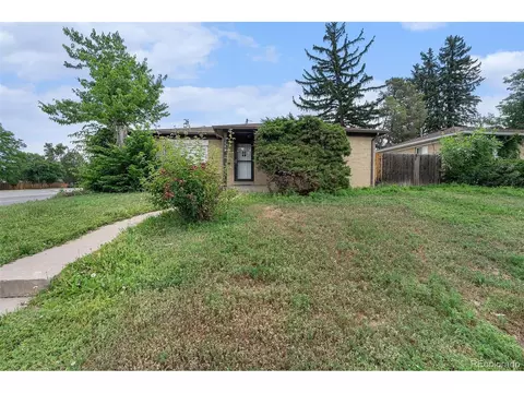 588 Empire St, Aurora, CO 80010