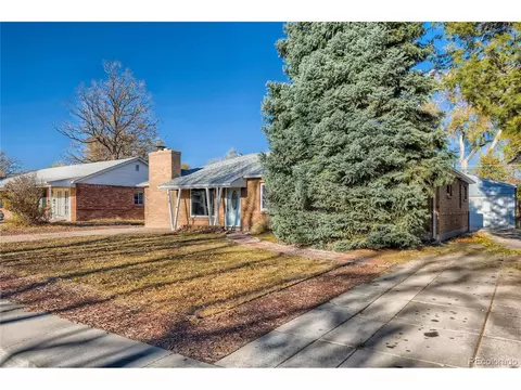910 Ursula St, Aurora, CO 80011 photo 2