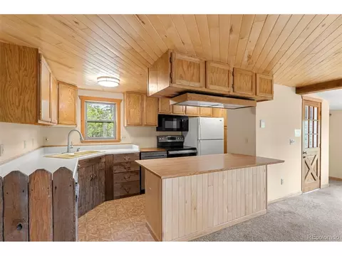 Kitchen - 109 Cutforth Rd, Black Hawk, CO 80422 photo 2 of 3