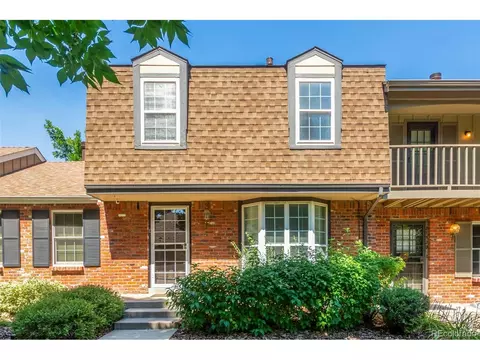 8752 E Amherst Dr #E, Denver, CO 80231 photo 2