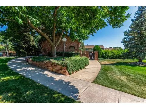 8752 E Amherst Dr #E, Denver, CO 80231 photo 35