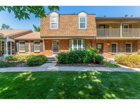 8752 E Amherst Dr #E, Denver, CO 80231