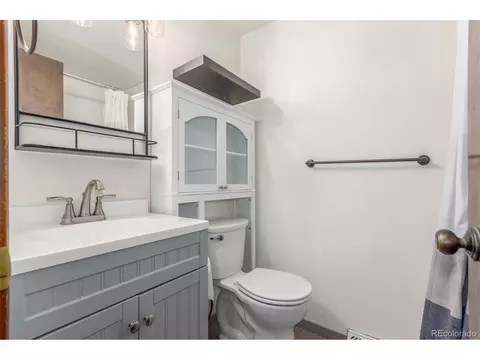 8752 E Amherst Dr #E, Denver, CO 80231 photo 19