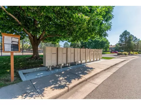 8752 E Amherst Dr #E, Denver, CO 80231 photo 32