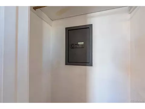 1850 W Dixie Pl, Denver, CO 80221 photo 11