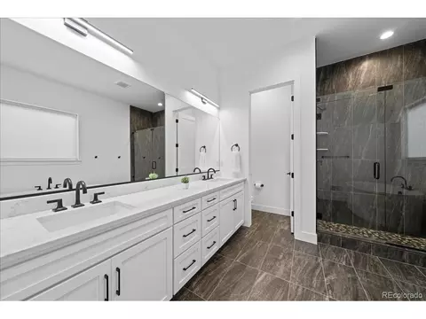 Bath - 3010 Newfound Lake Rd, Berthoud, CO 80513 photo 2 of 3