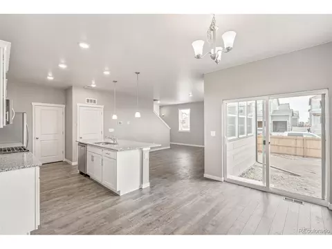 45809 Red Tail Dr, Bennett, CO 80102 photo 5