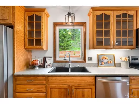 9633 Fox Valley Dr, Morrison, CO 80465 photo 10