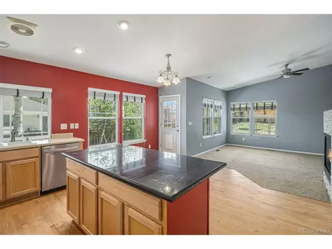 24466 E Whitaker Ct, Aurora, CO 80016 photo 9