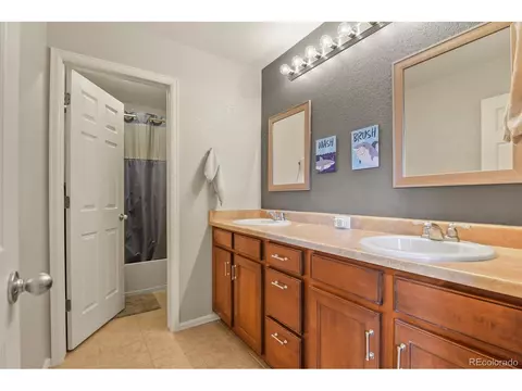 Bath - 6315 E 133rd Ave, Thornton, CO 80602 photo 3 of 3