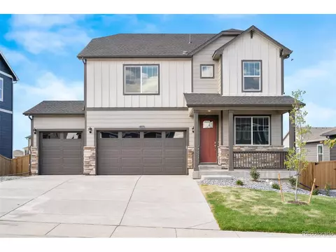 105 Yellowtail St, Bennett, CO 80102 photo 1