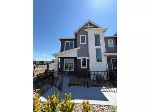 1940 S Poplar Ct, Denver, CO 80224