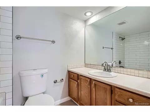 12136 E 2nd Dr, Aurora, CO 80011 photo 24