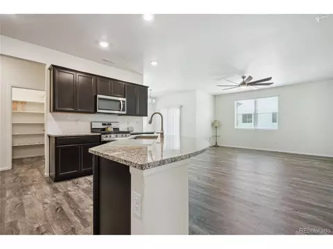 Kitchen - 26774 E Archer Ave, Aurora, CO 80018 photo 2 of 3